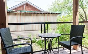 Entire 2 Bedroom Apartment Uptown Waterloo - E2
